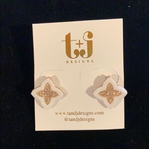 Gold & Off White Post Earrings- Sparkle!!